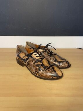 L'INTERVALLE Brown and Black Snakeskin Lace-Up Oxfords